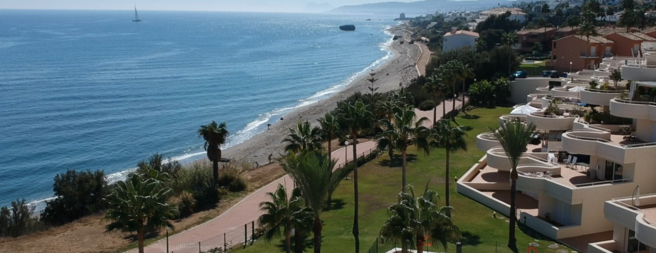 Strand bei der Urbanisation